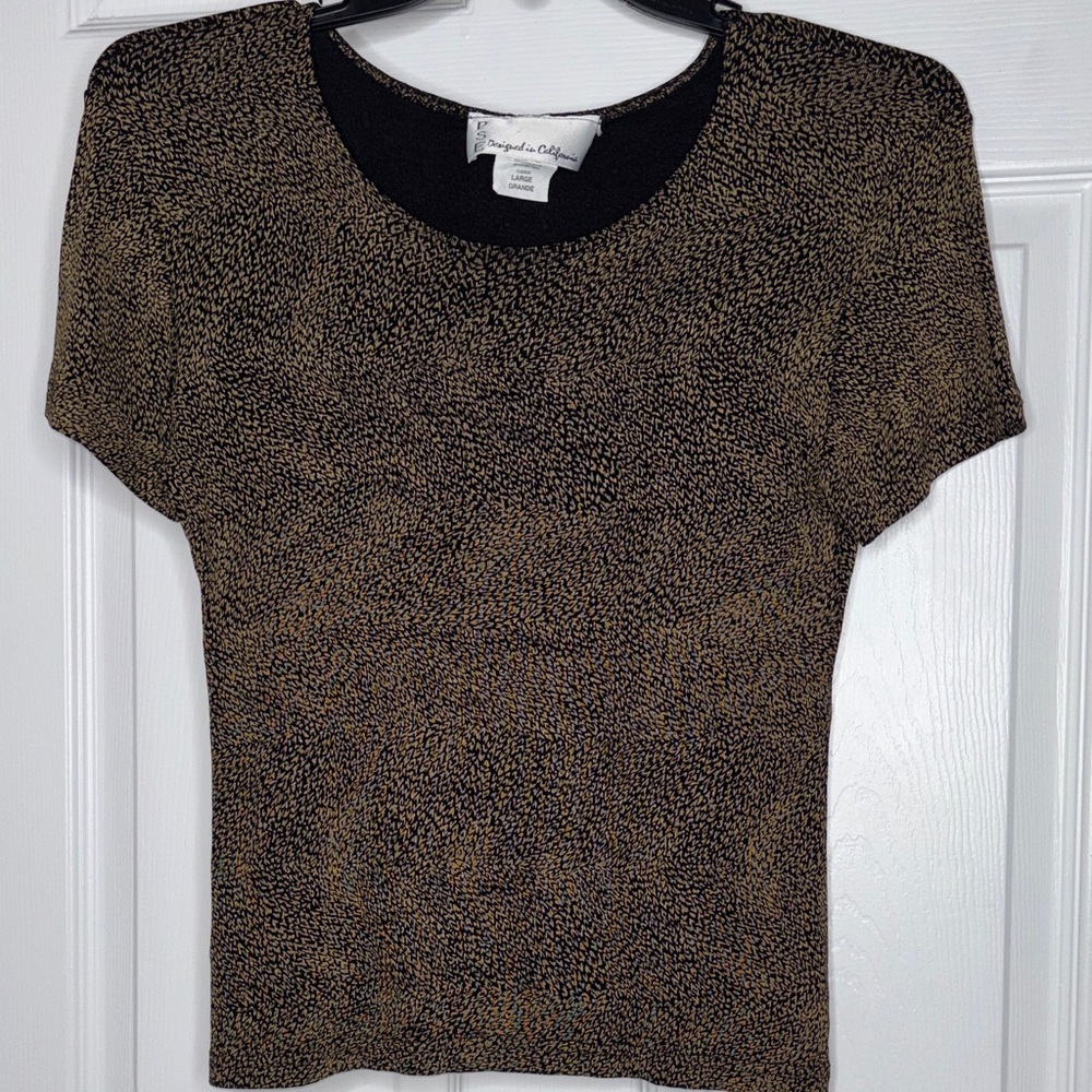 Chic Black and Tan Short Sleeve Top